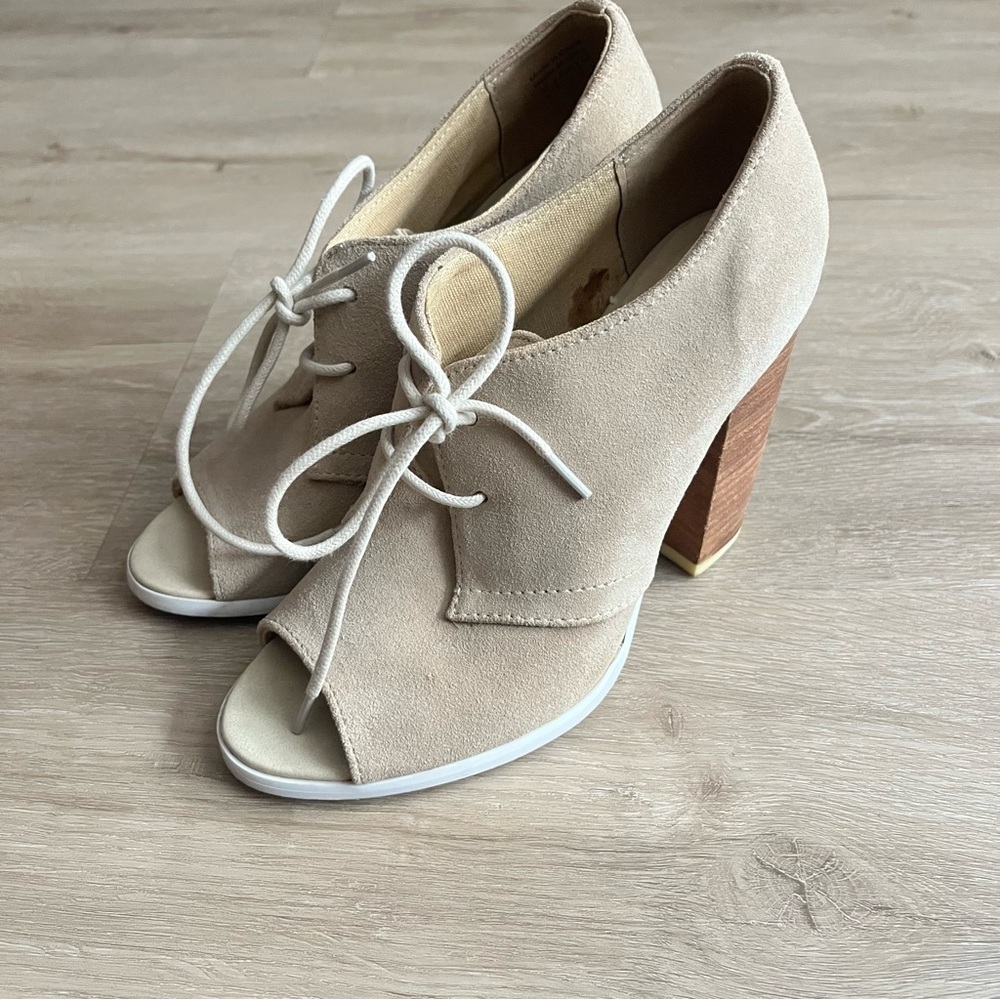 ALDO Asenema open toe heels Block Heel Suede Tan SZ 36